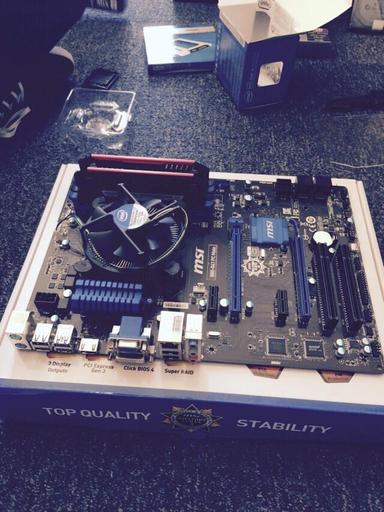 Goliath by Bayowitch - Intel Core i5-4440, Radeon R9 270X