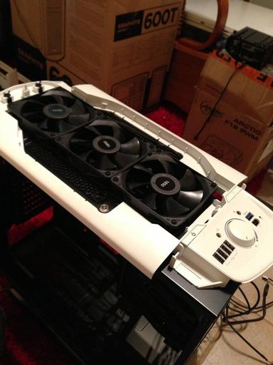 ファン Just another 600T by Typhus_sw - Intel Core i7-3770K, Radeon