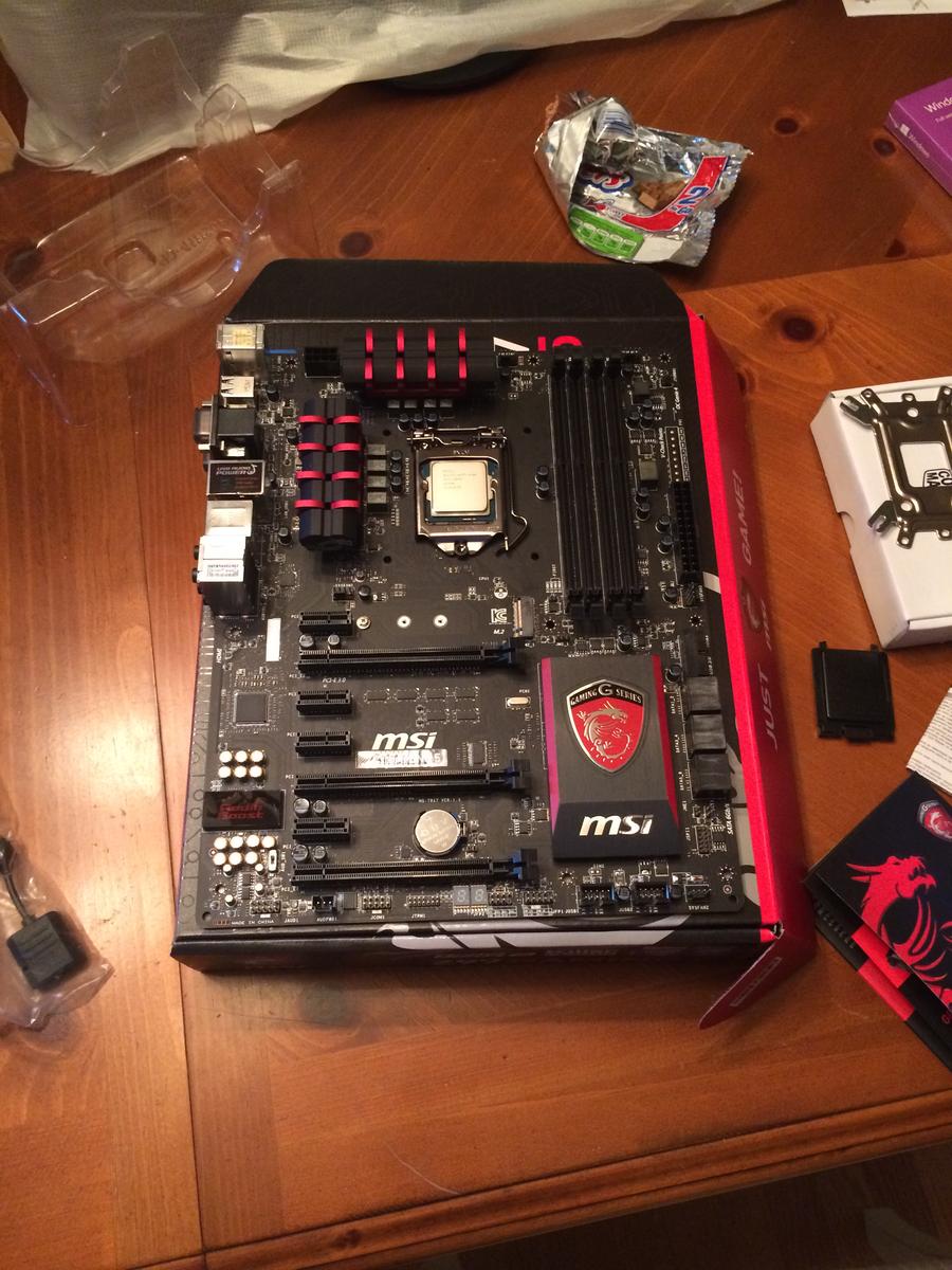 PCパーツ Core i7 4790k + z97m-plus + RadeonMemory The Kraken
