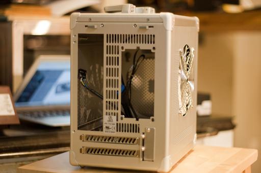 4K Mini ITX Gaming Build by TwoGunMoomin - Intel Core i7-6700K