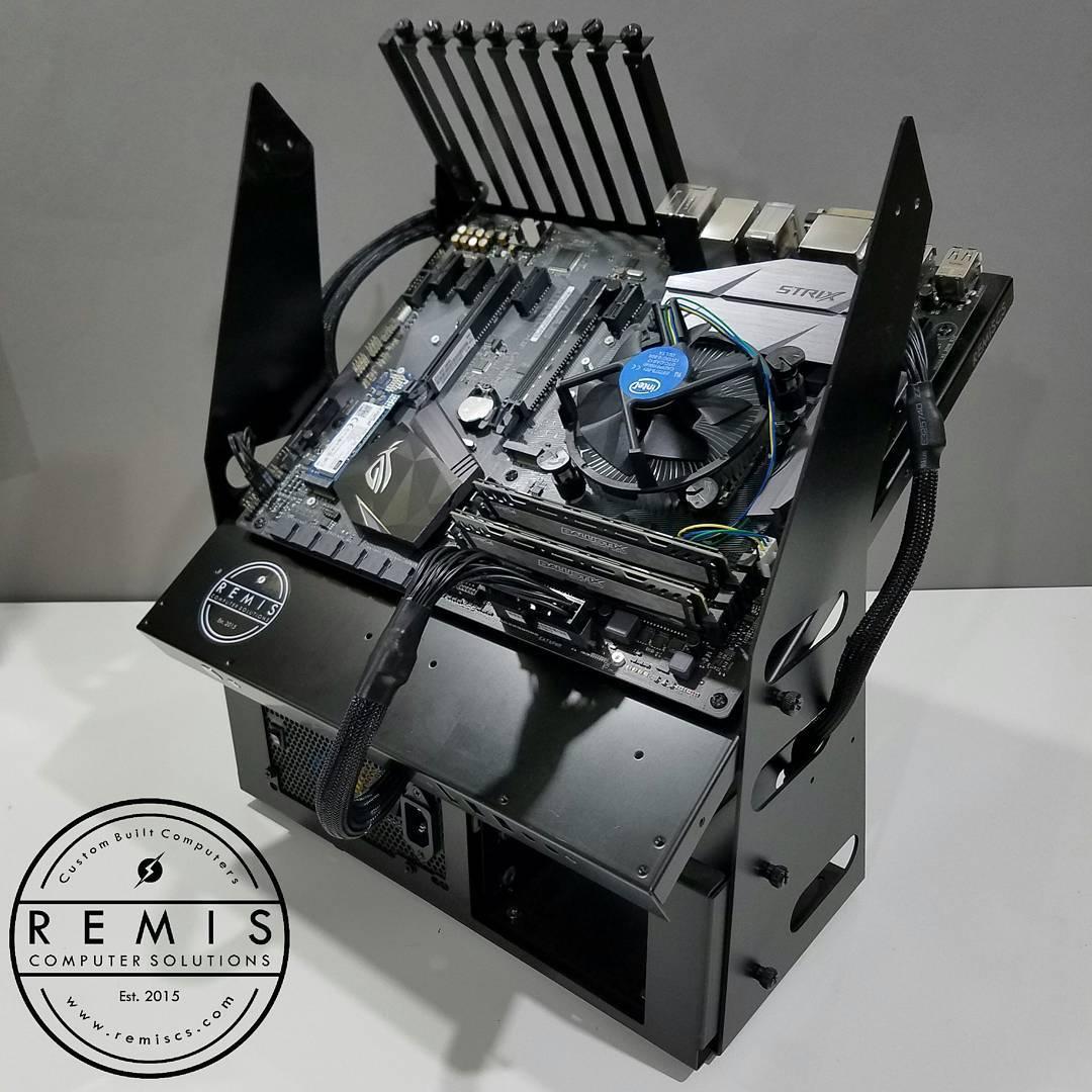 LIAN LI アルミATX テストベンチマーク台　PC-T60A シルバー LIAN LI アルミATX テストベンチマーク台 PC-T60A シルバー