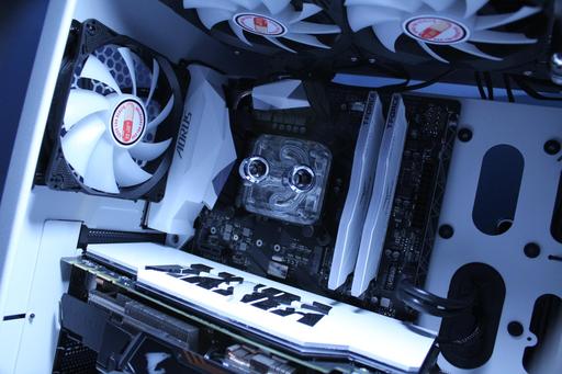 Akira by ORACLEpcb - Intel Core i7-7700K, GeForce GTX 1080