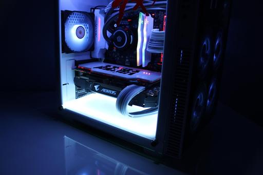 Akira by ORACLEpcb - Intel Core i7-7700K, GeForce GTX 1080