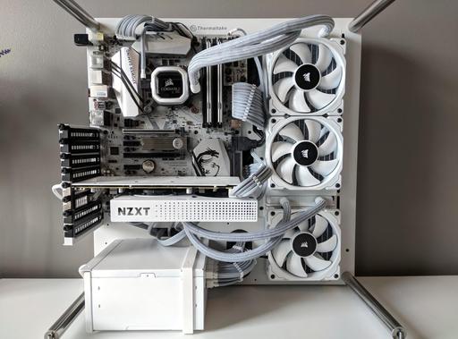 P3 Snow White build by babyman1737 - Intel Core i7-6700K, Radeon