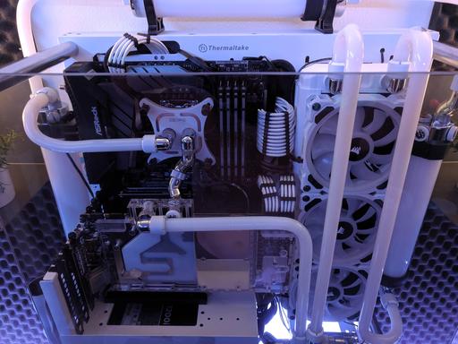 The Triple Reservoir Thermaltake Core P3 Build by JaredRoss