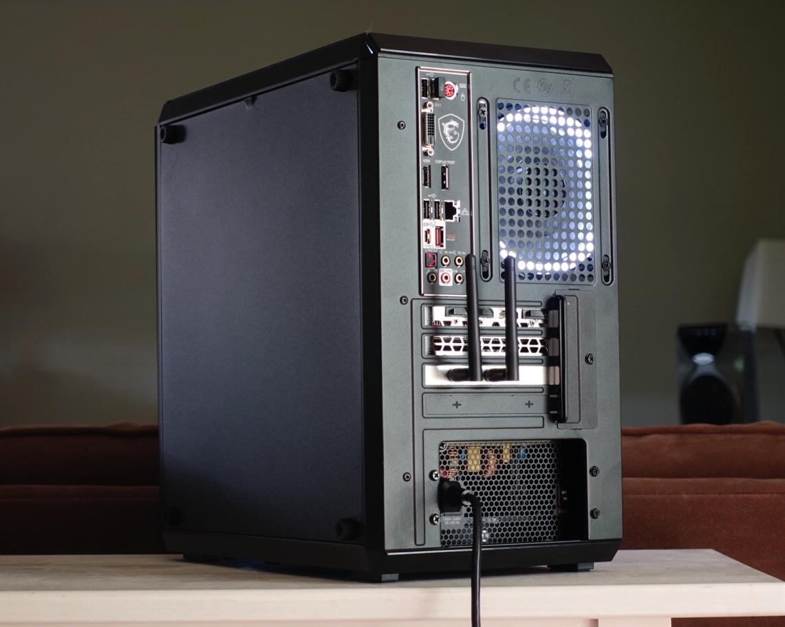 Black and White - First Build by jamantste - Intel Core i5-9400F