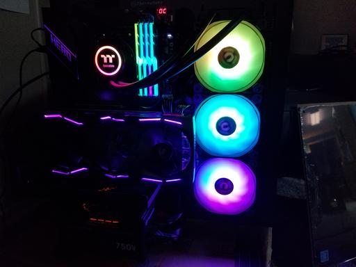 Ryzen 7 ASUS ROG Thermaltake Open Case PC Build by idotf Ryzen 7 ASUS ROG Thermaltake Open Case PC Build by idotf