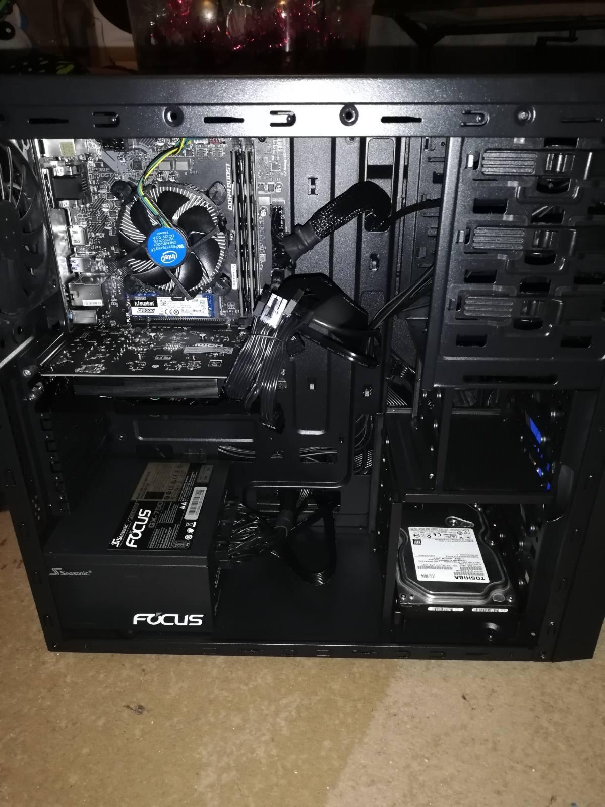 Alexxx666 S Completed Build Core I3 9100f 3 6 Ghz Quad Core Radeon Rx 560 6 2 Gb Tesseract Bf Atx Mid Tower Pcpartpicker