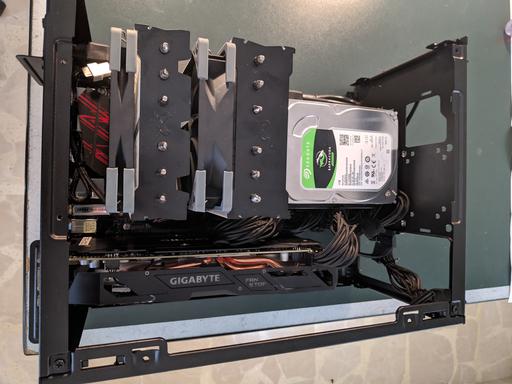 ITX MR200: NR200 + R5 3600 + (temporary) RX 580 by Med4