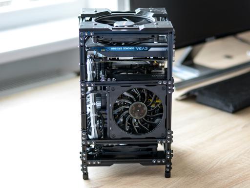 Monochrome Machine by Minomir - Intel Core i7-8700K, GeForce GTX