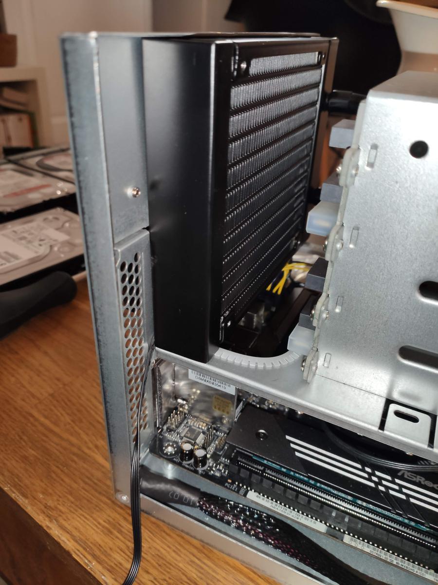 2021 water-cooled mITX NAS killer by joyoftech - AMD Ryzen 7