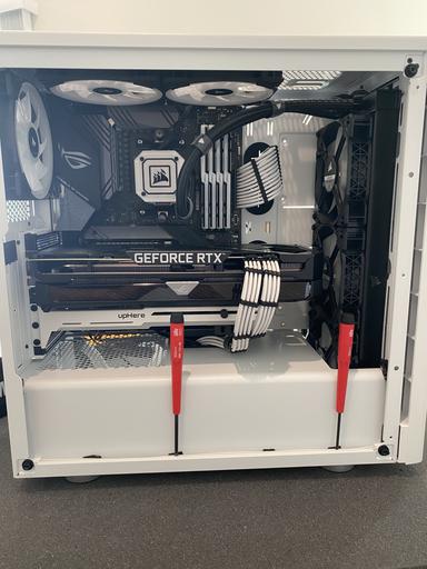 Big White by Dorseyzilla - AMD Ryzen 7 5800X, GeForce RTX 3060 Ti 