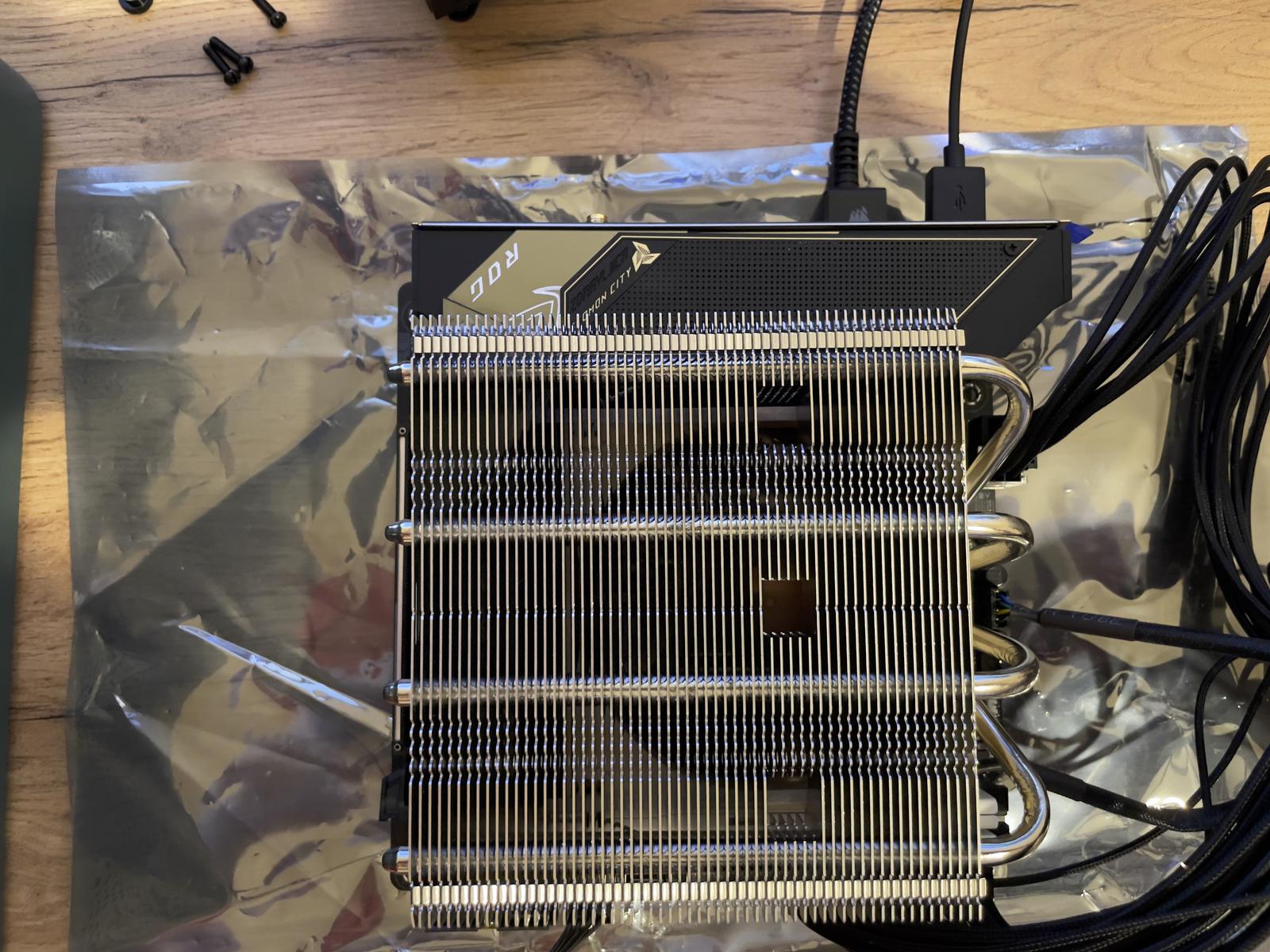 Z690, I5-12600K, 32GB 5600 CL36, 2x 1TB PCIe4 x4 NVMe M.2