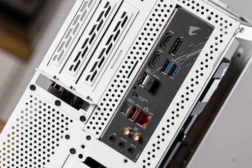 ハイエンド自作PC　GPU:3090 CPU:5800X M.2: 4TB ハイエンド自作PC GPU:3090 CPU:5800X M.2: 4TB