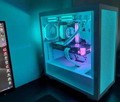 New Build w/ NZXT H7 Flow by LoriX - AMD Ryzen 5 5600X, Radeon RX