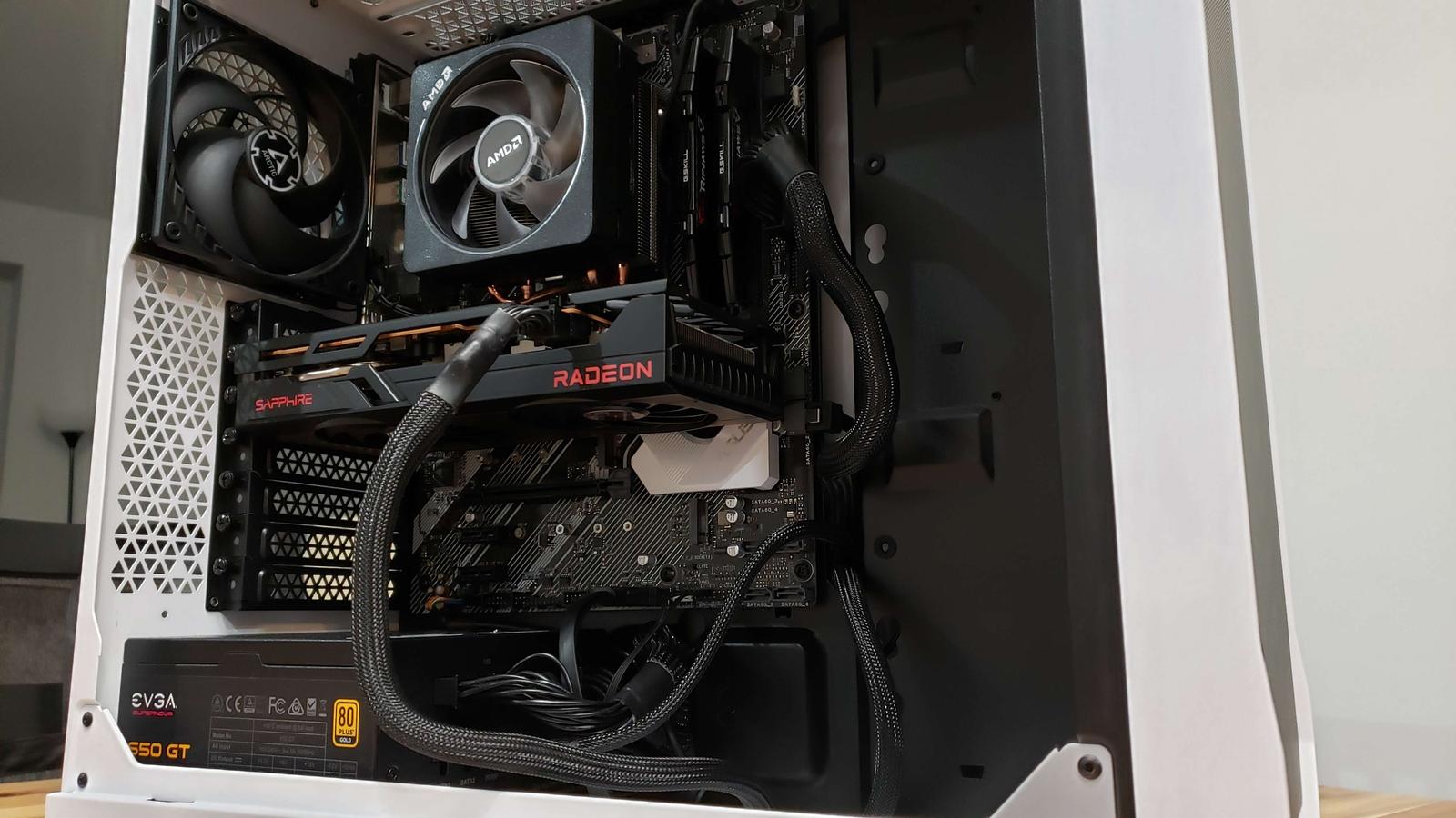 AMD Budget PC by kjm015 - AMD Ryzen 7 2700X, Radeon RX 6600 XT