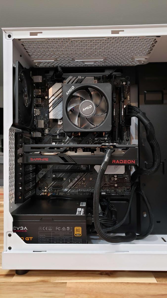 AMD Budget PC by kjm015 - AMD Ryzen 7 2700X, Radeon RX 6600 XT