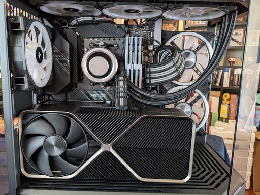 4090 FE x Cablemod Chromed Out Build (Hyte Y60) by JohnGrant - AMD