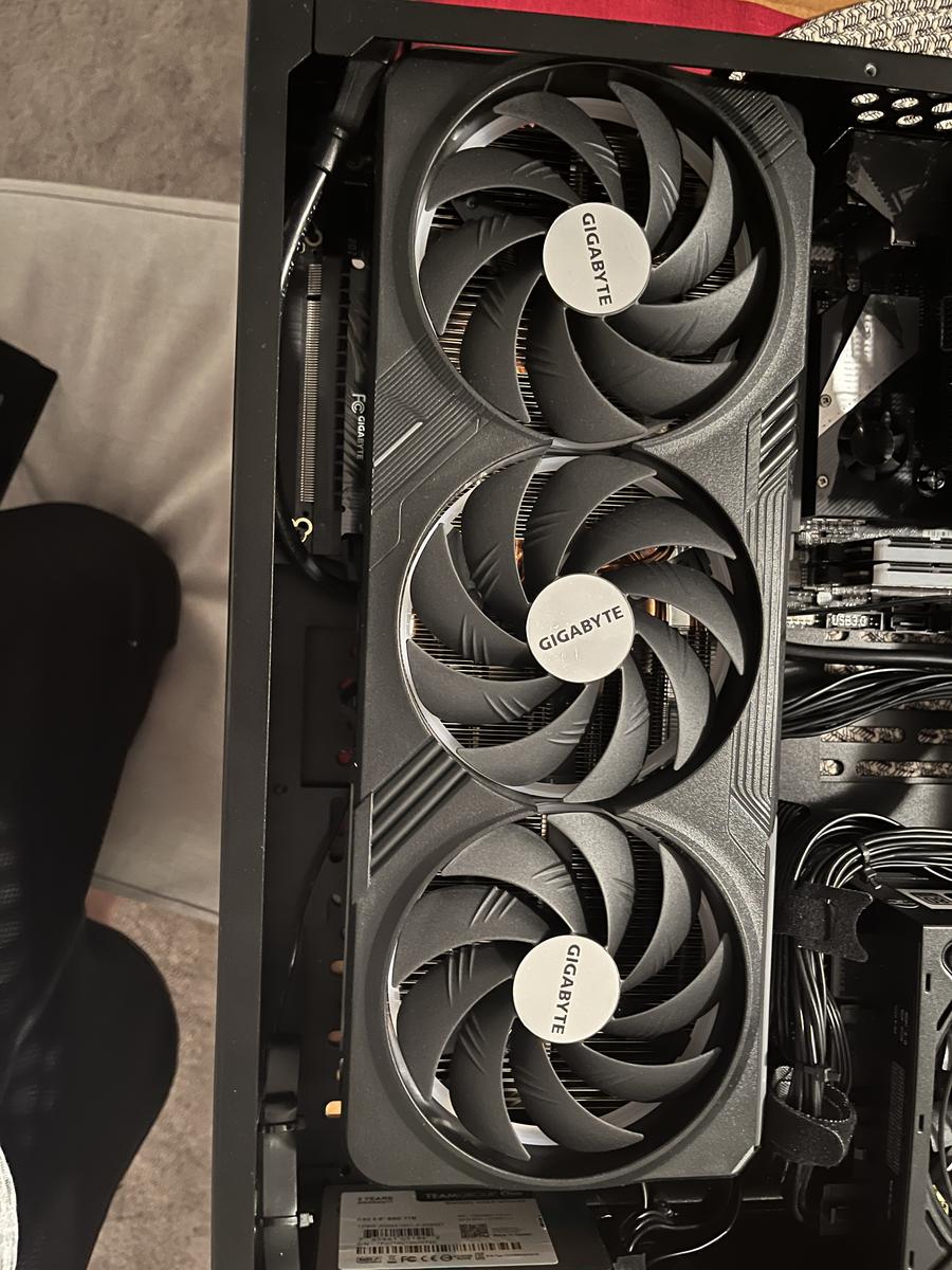 Smallest AIB RTX 4090 Build: SFF Time N-ATX V2 by jrasero - AMD