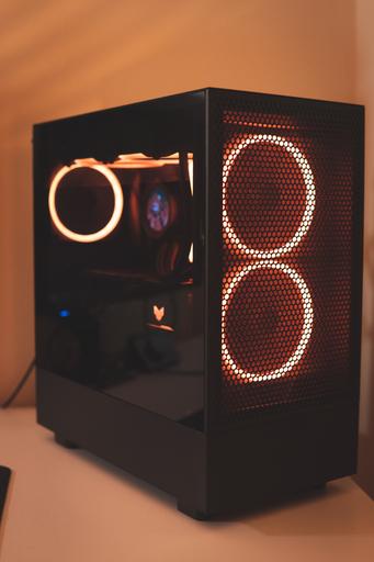 Orange & Black Build by stevepixelface - Intel Core i5