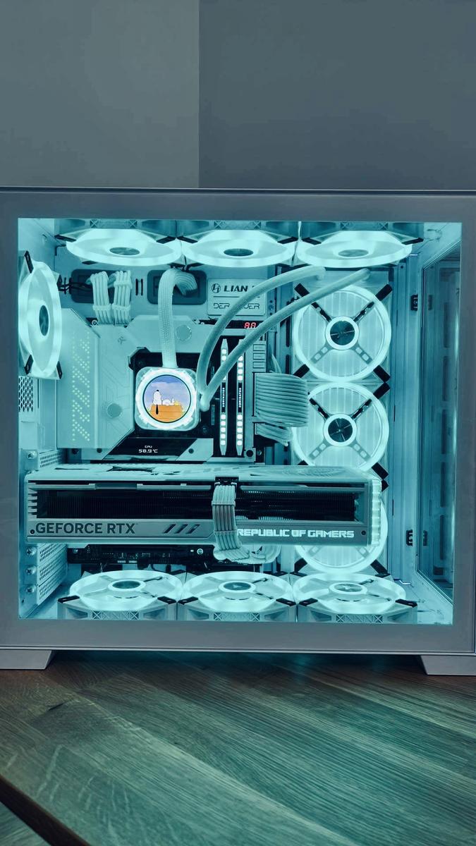Snoopy White 4090 ROG Strix by alphapap05 - Intel Core i9