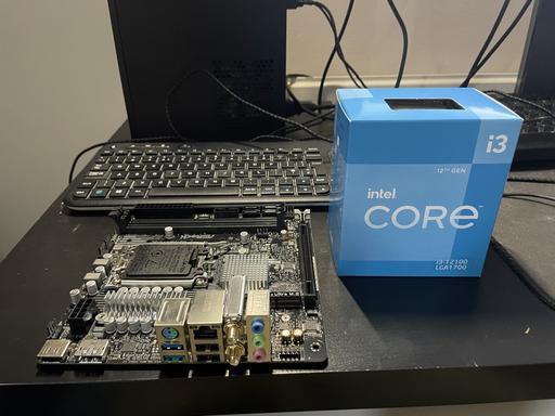 WFH PC by stanmorek - Intel Core i3-12100, Fractal Design Node 202