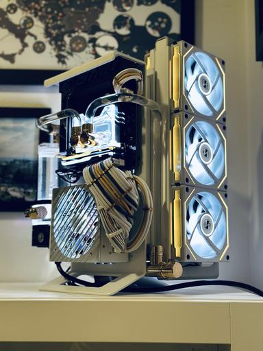 L BUILD
ダブルオークアンタ フルセイバー XTIA Xproto-L | Z790-I Gaming ITX | 13700K | 32GB DDR5 | RTX 4080