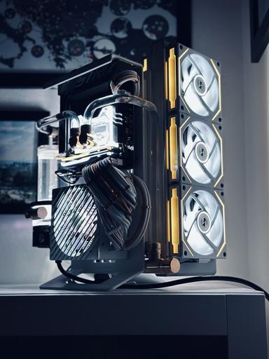 XTIA Xproto-L | Z790-I Gaming ITX | 13700K | 32GB DDR5 | RTX 4080