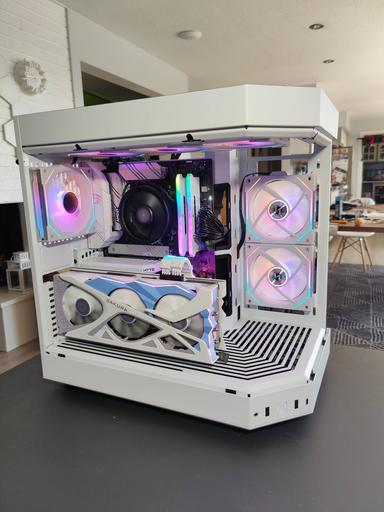 Hyte Sakura by moo604 - AMD Ryzen 5 5600X, Radeon RX 6750 XT
