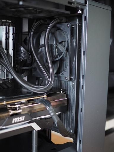 RTX 4090 + Front Radiator in Fractal North by sabifa - Intel
