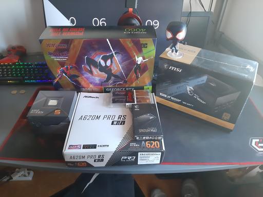 Spider Web Pc Rig Spider-Rig by Fyliop - AMD Ryzen 5 7600, GeForce RTX 4060, Montech AIR ...