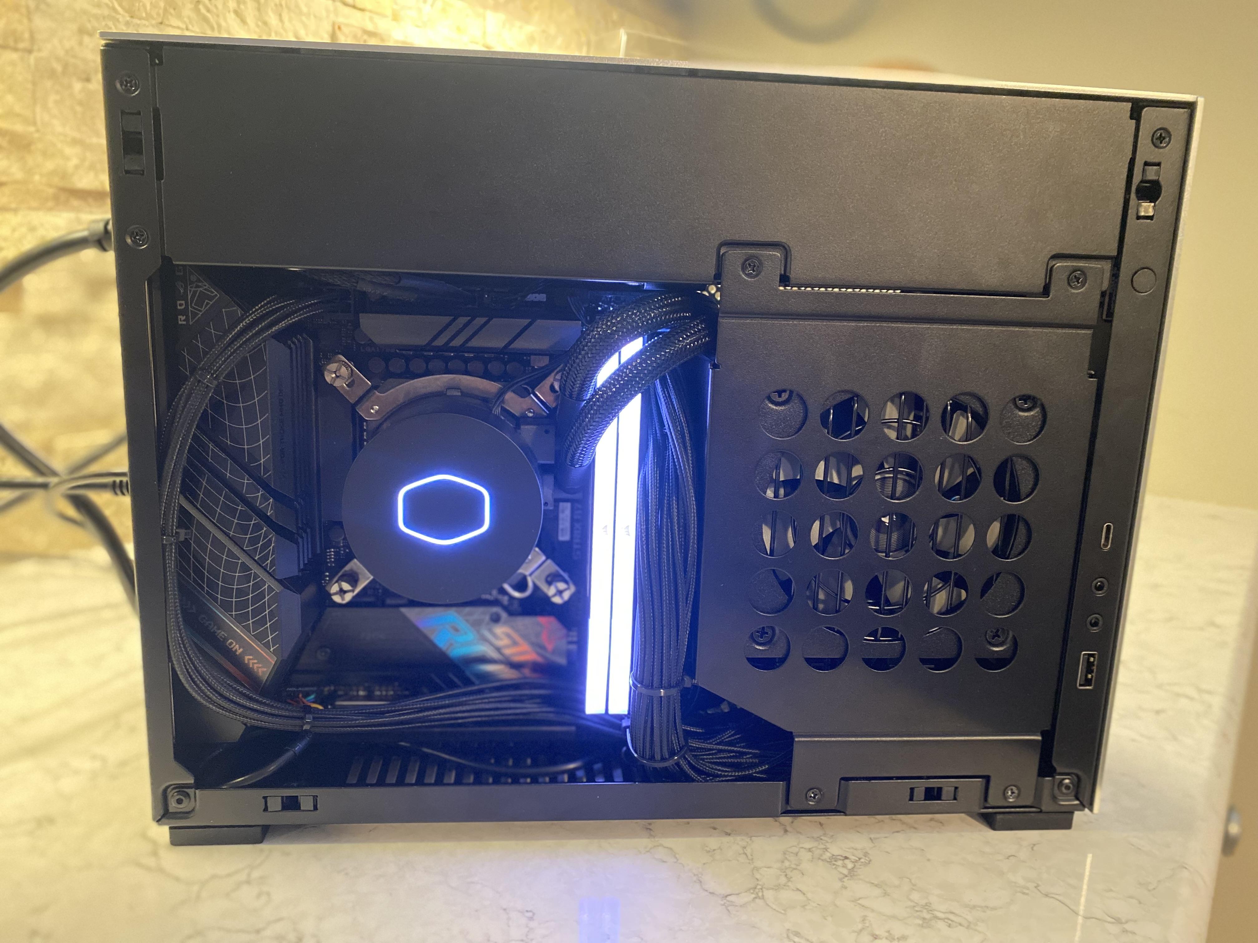 自作PC　MINI-ITX・i3 8100・8GB・SSD128GB・Win11 IQUNIX ZX-1 Aluminum Mini-ITX Case | Reddot Award – IQUNIX.store