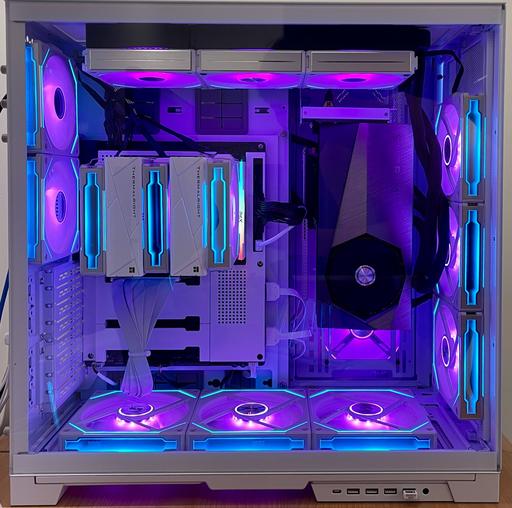 Lian Li EVO XL x SUPRIM LIQUID X by b551436 - AMD Ryzen 7 7800X3D