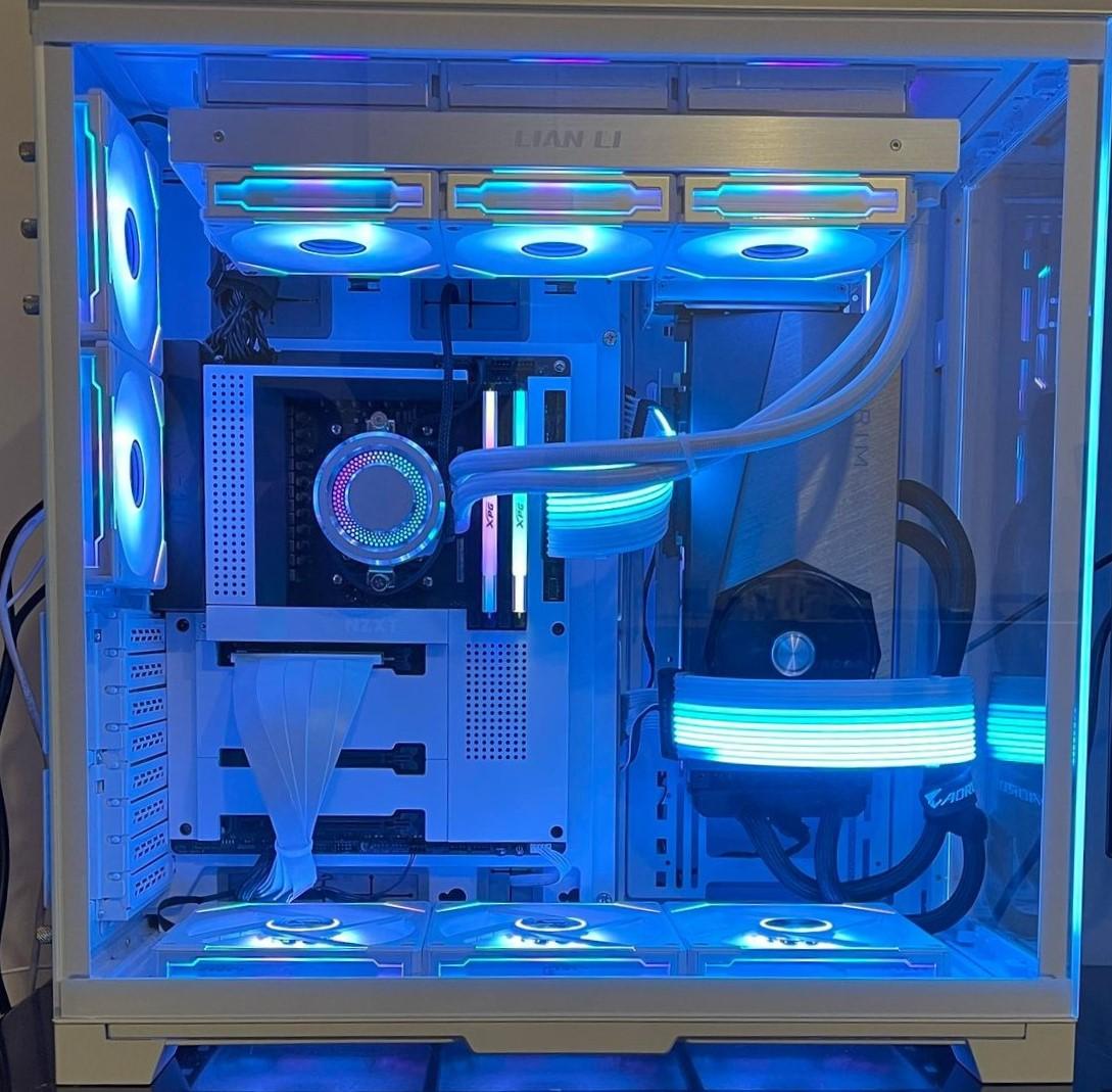 Lian Li EVO XL x SUPRIM LIQUID X by b551436 - AMD Ryzen 7 7800X3D
