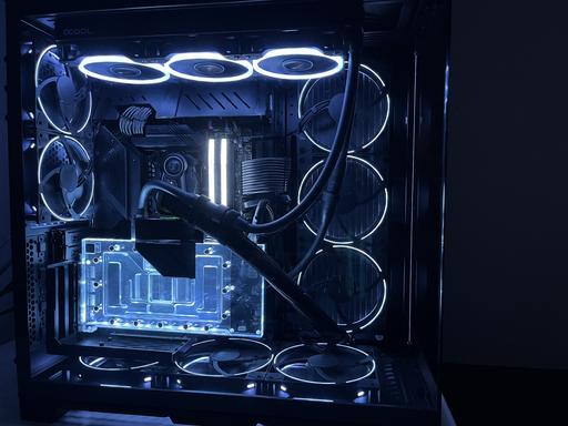 Lian Li O11 Dynamic Evo XL - Intel i9 13900K + MSI RTX 4090 Gaming