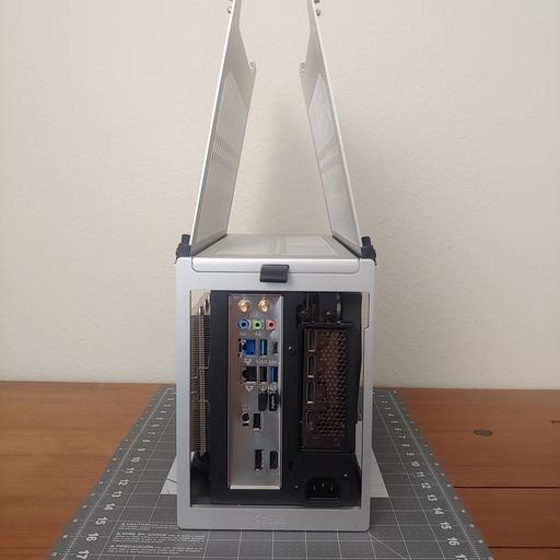 Fractal Design pcケースとグラボ3060ti Fractal Design pcケースとグラボ3060ti