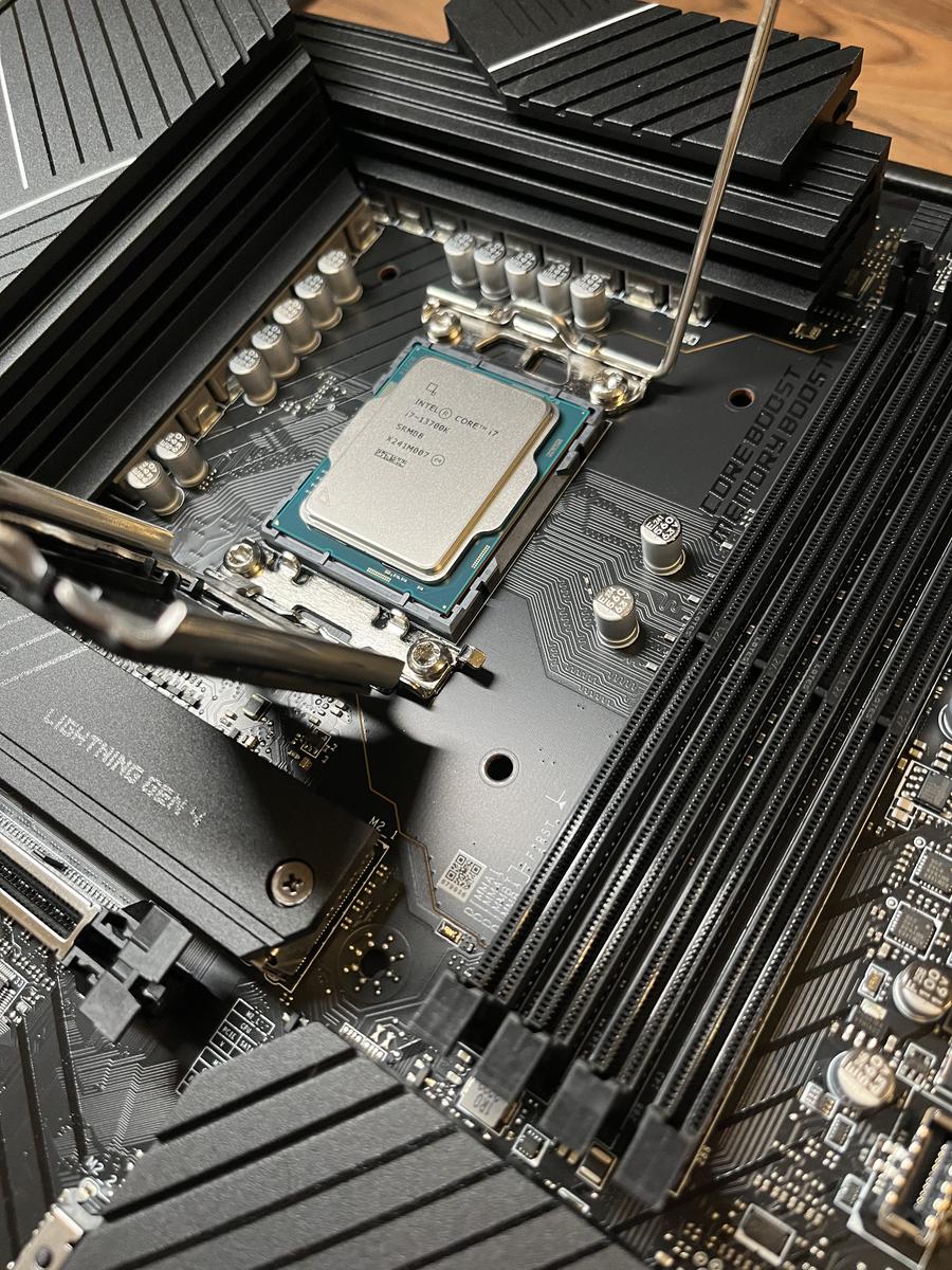 2023 PC upgrade - older 750W PSU running i7-13700k and RTX 4090! by  DeivydasX - Intel Core i7-13700K, GeForce RTX 4090, Cooler Master  MasterCase H500 ATX Mid Tower - PCPartPicker