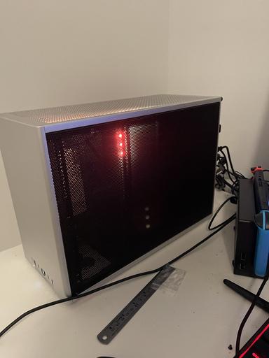 NCASE 安し M1 Evo Round v1 Vertical GPU Kit