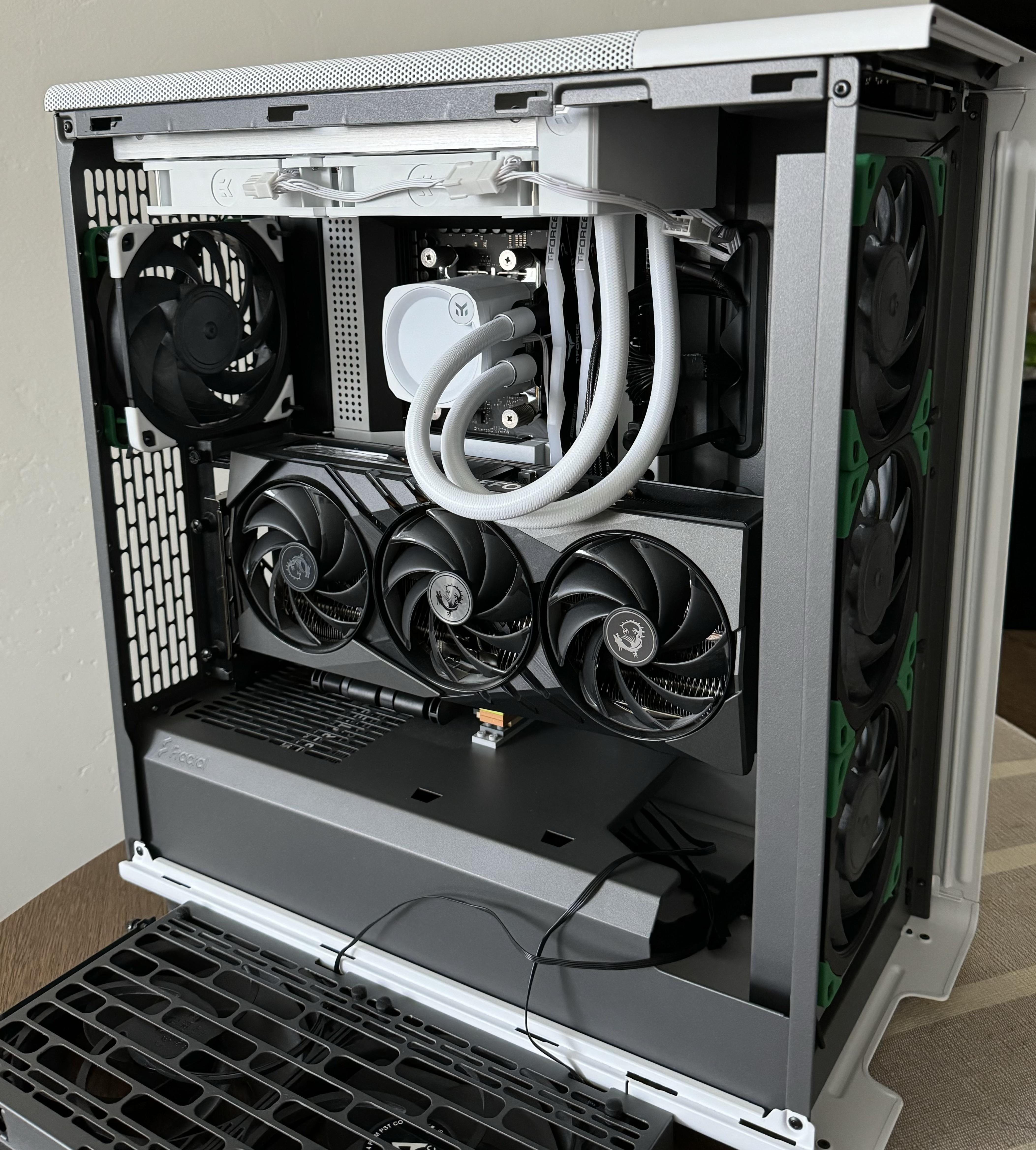 Fractal North with 7800X3D, 4090 and side mesh stuff by