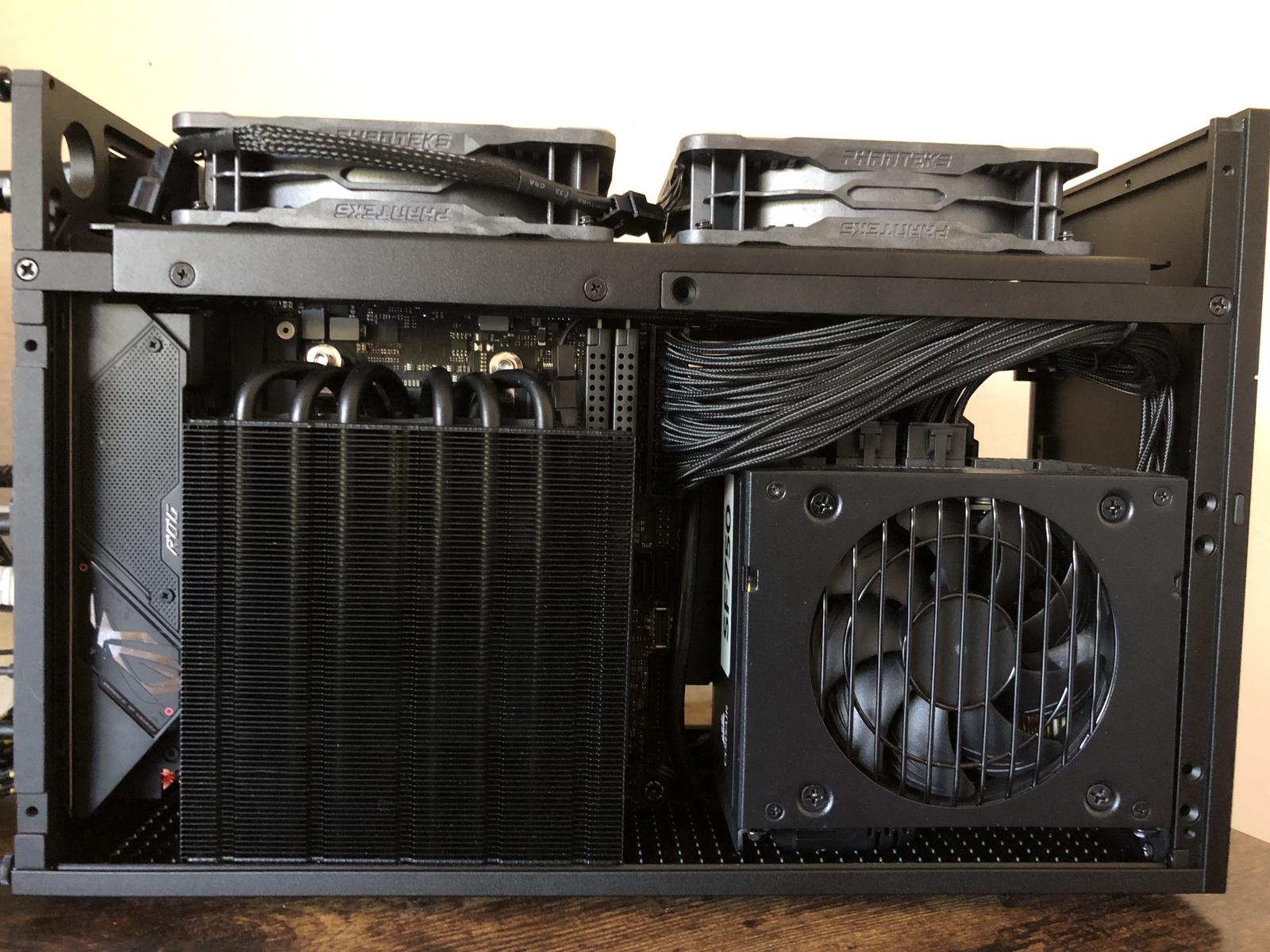 FORMD T1 V2 ITX PC ケース　SFF こういうので良いんだよ！】FormD社 PCケース「T1 v2」をレビュー - 新