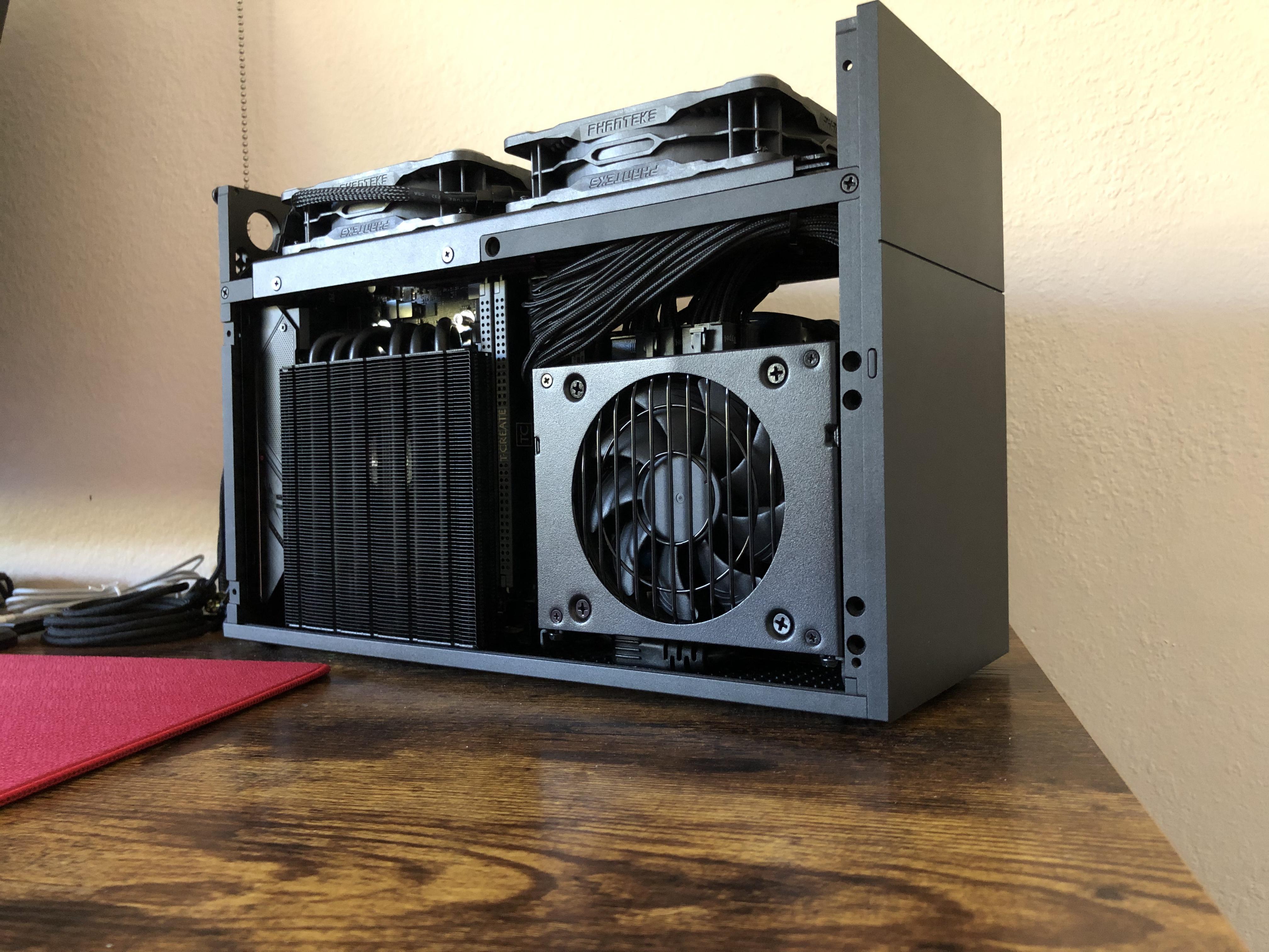 FORMD T1 V2 ITX PC ケース　SFF こういうので良いんだよ！】FormD社 PCケース「T1 v2」をレビュー - 新