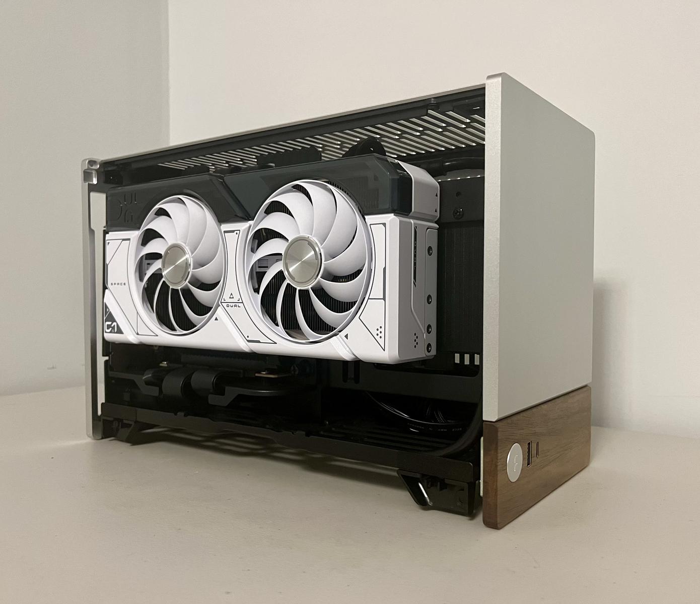 極美品] Fractal Terra ゲーミングPC よろしき RTX4070super
