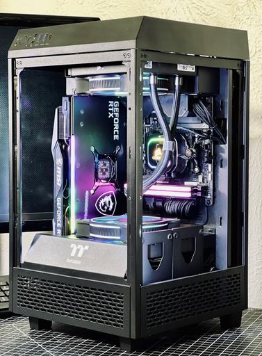Recent build in The Tower 100 - a neat take on the ITX form factor 