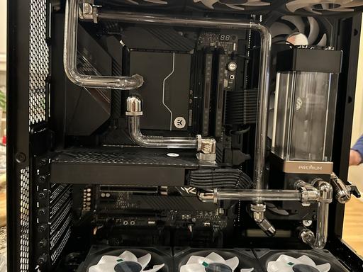 First Custom Loop - Blue Evolution by skyw4lker808 - AMD Ryzen 9