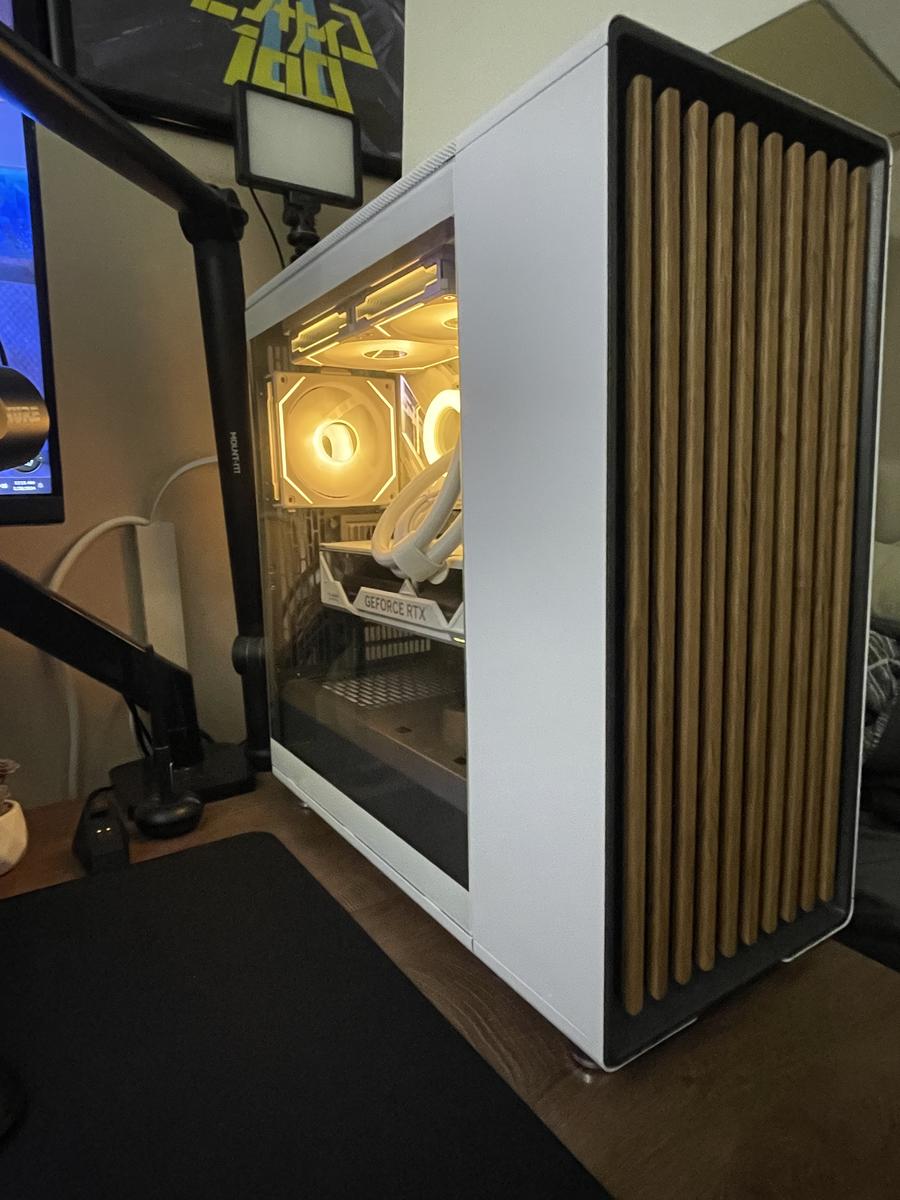 Fractal design i7 9700 ◎Optane Memory Fractal design i7 9700 ◎Optane Memory Fractal design i7