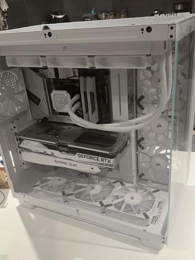 White 4070 Super 1440p Gaming Build by SupItsRy - Intel Core