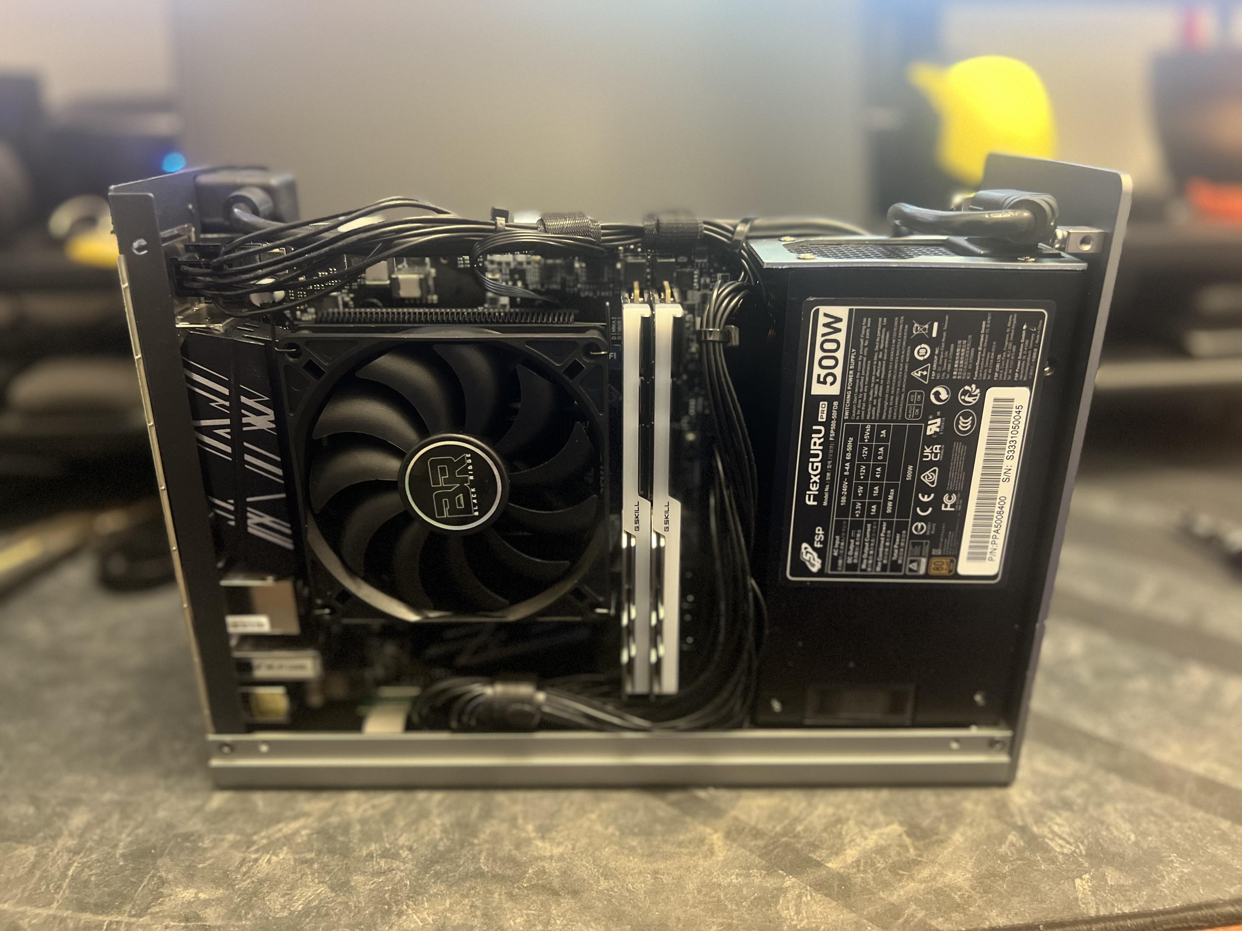 Midori Muscle - My travel rig by iKoniKModz - AMD Ryzen 5