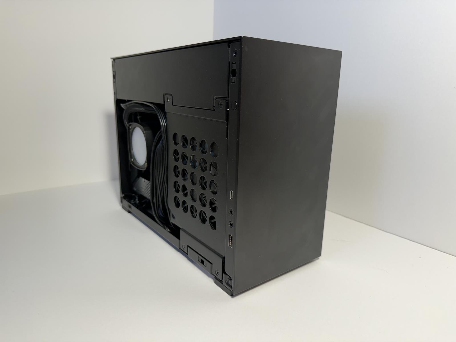 PCパーツ 3080 First SFF Build by ZXSwire3 - AMD Ryzen 7 7700X, GeForce RTX