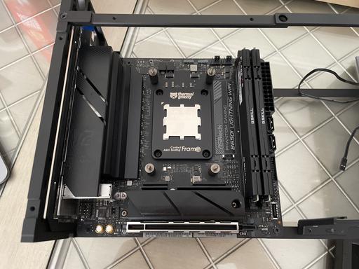 FormD T1 v2.1 Build by Dakei - AMD Ryzen 7 7800X3D, GeForce