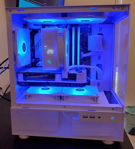 未使用　Antec CX200M RGB ELITE White CX200M RGB ELITE / CX200M RGB ELITE WHITE - Antec